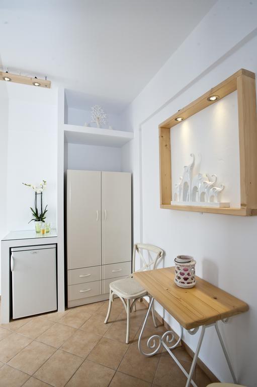 אורנוס Yanna Asteri Suites חדר תמונה