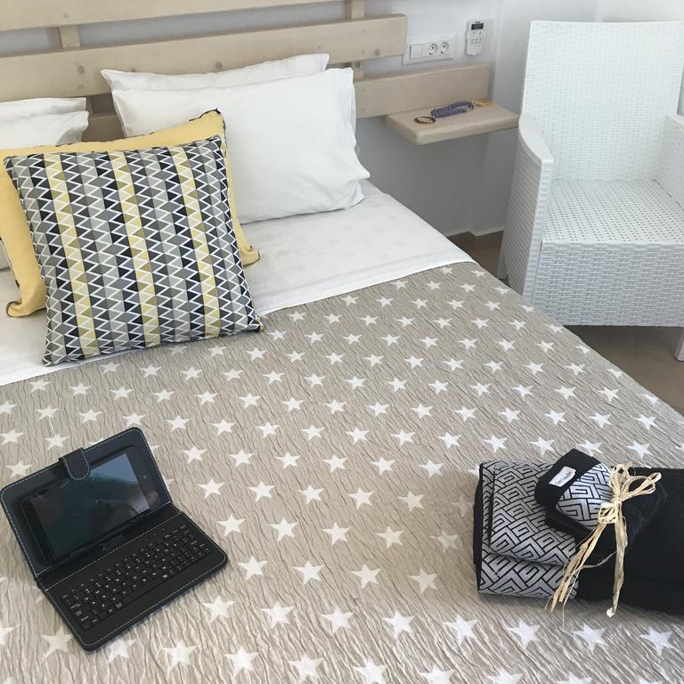 אורנוס Yanna Asteri Suites מראה חיצוני תמונה